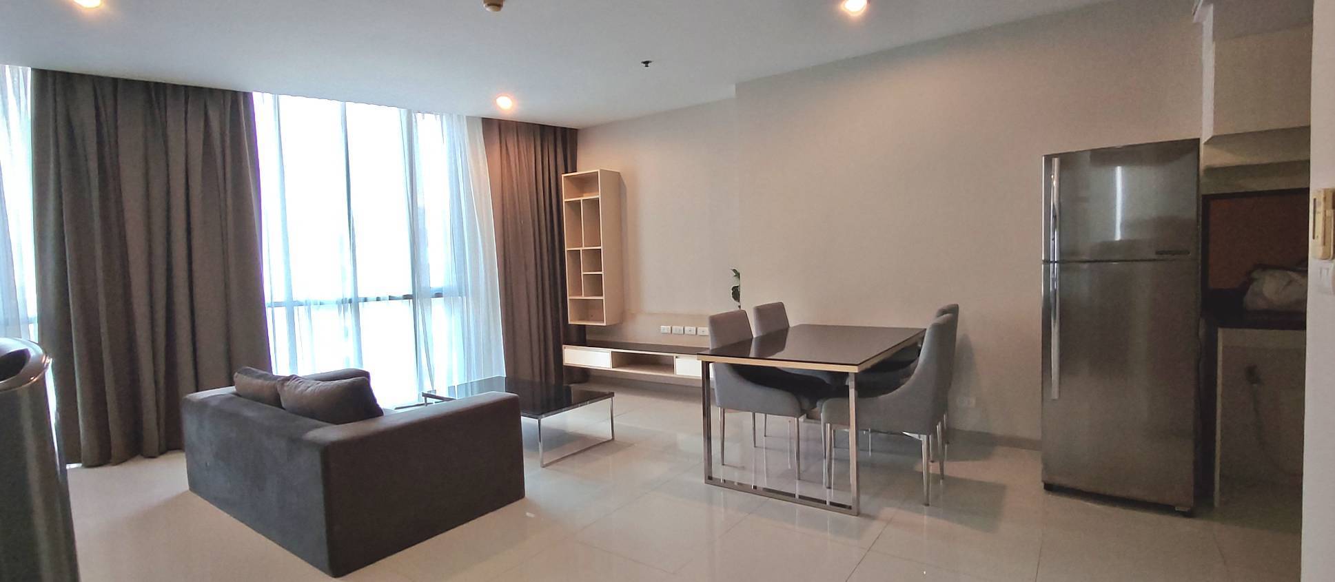 อัพ เอกมัย - Image 2