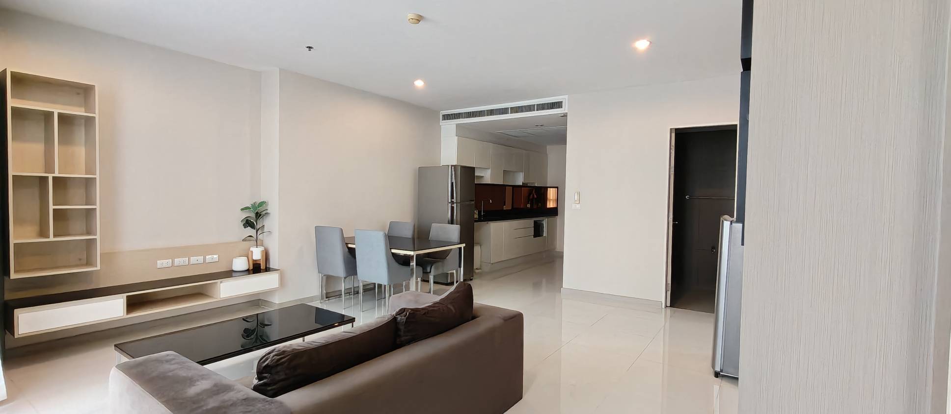 อัพ เอกมัย - Image 5