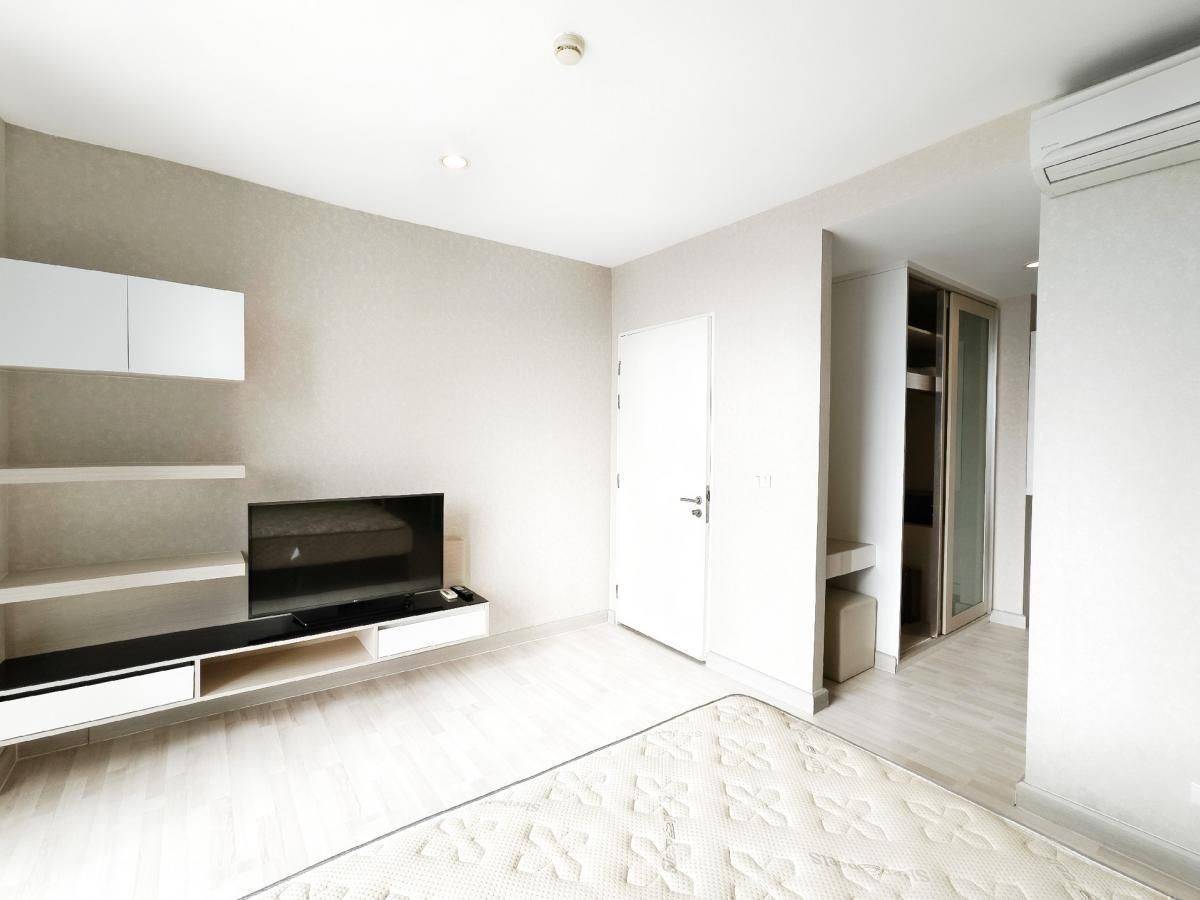 อัพ เอกมัย - Image 10