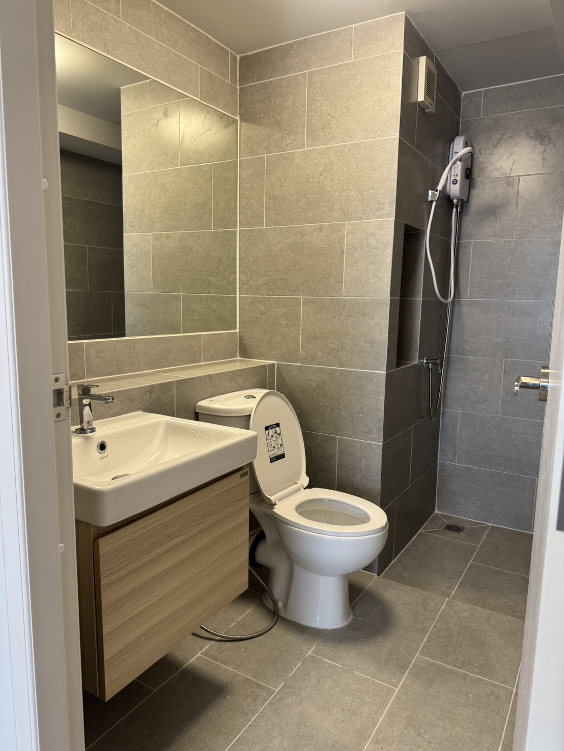 Mori Condominium - Image 8