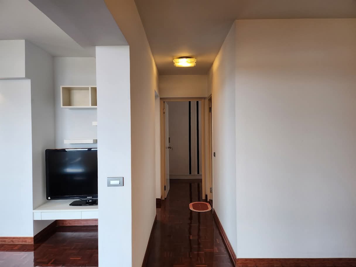 สุพีเรียร์ คอนโดมิเนียม - Image 3